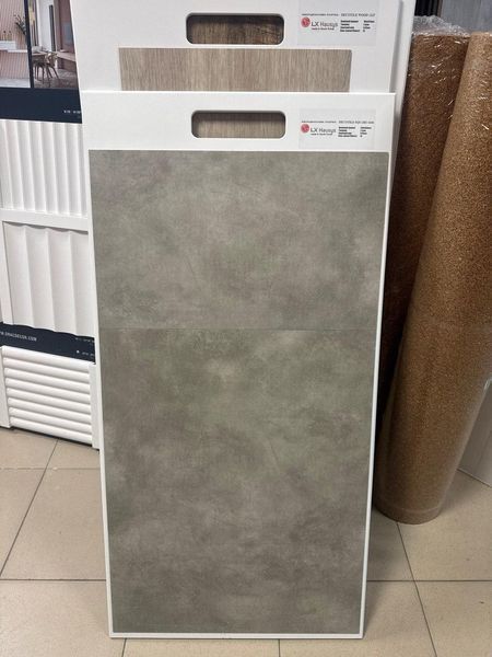 Кварцвінілова плитка LG Decotile DTT 6244 Бетон світлий 600х600х2,5 мм 42 клас DTT6244 фото